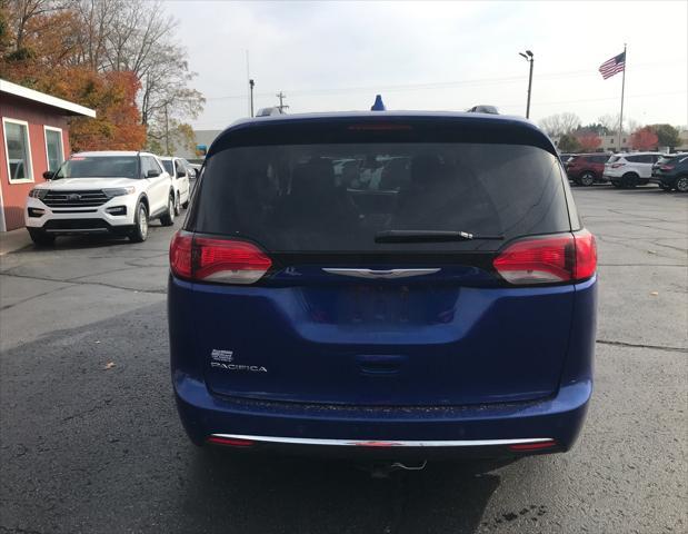 used 2019 Chrysler Pacifica car, priced at $15,994