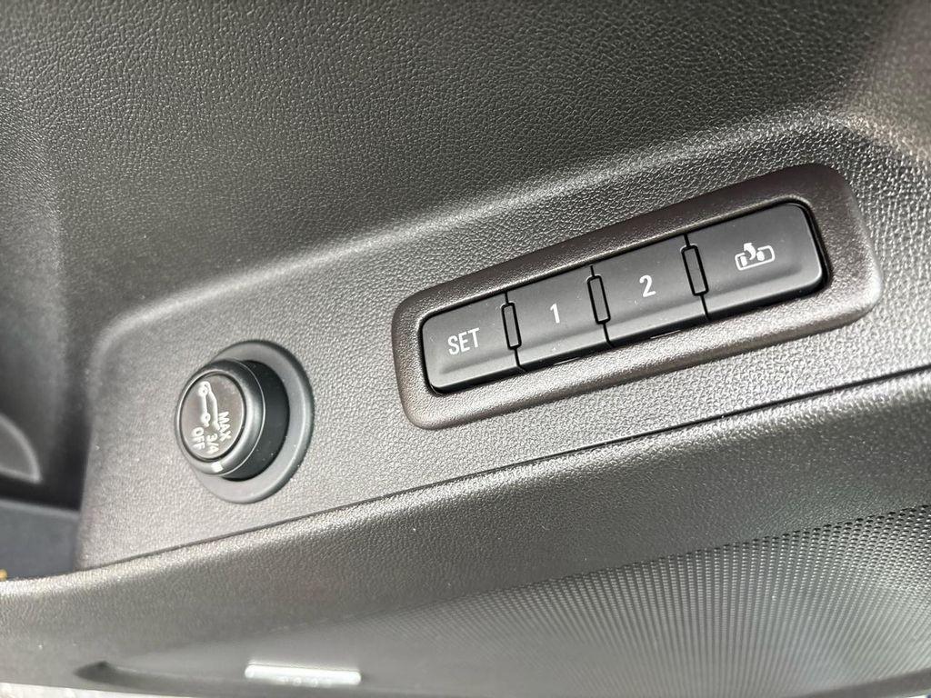 used 2021 Chevrolet Equinox car, priced at $19,993