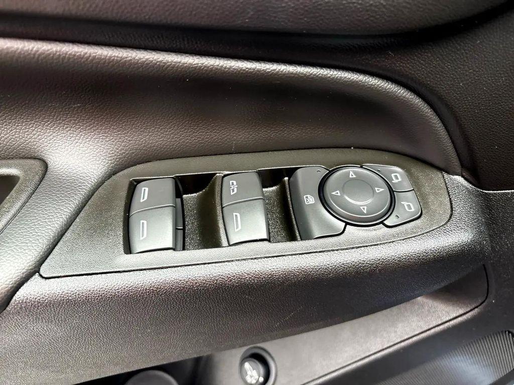 used 2022 Chevrolet Equinox car, priced at $21,594