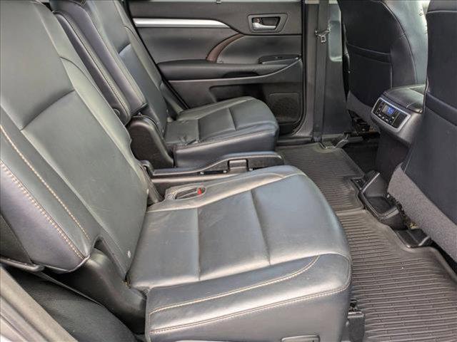 used 2015 Toyota Highlander car, priced at $17,211