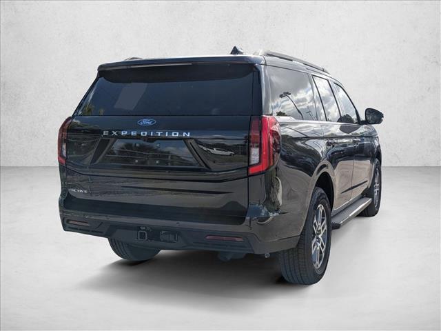 new 2025 Ford Expedition car, priced at $69,802