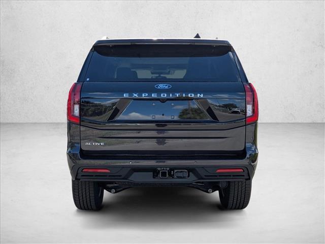 new 2025 Ford Expedition car, priced at $69,802