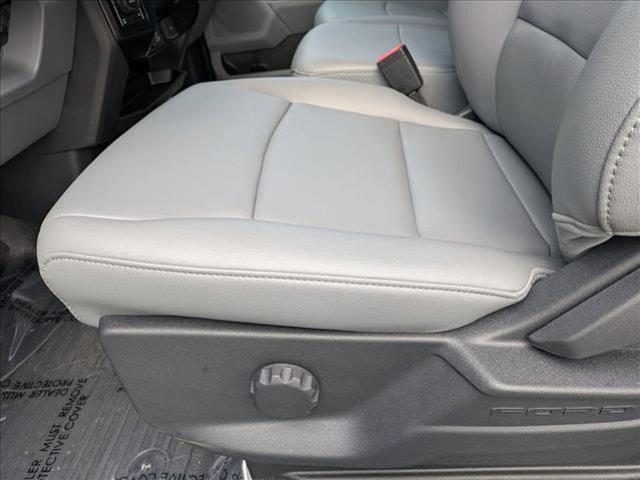 new 2025 Ford F-250 car, priced at $53,770