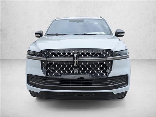 new 2025 Lincoln Navigator car, priced at $122,235