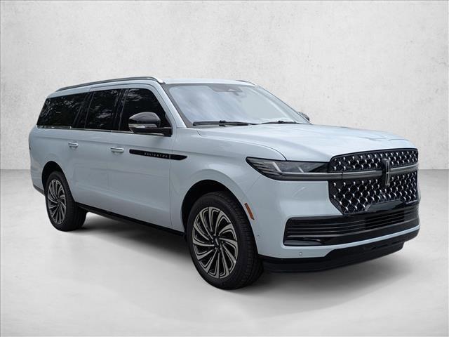 new 2025 Lincoln Navigator car, priced at $122,235