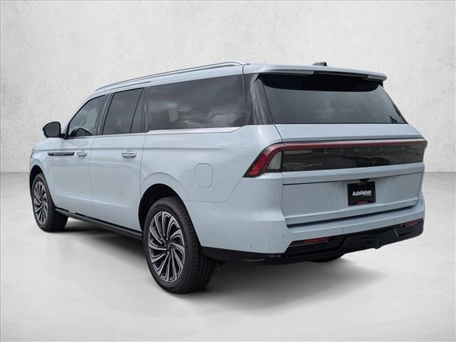 new 2025 Lincoln Navigator car, priced at $122,235