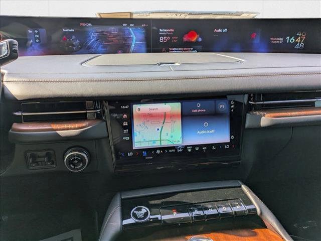 new 2025 Lincoln Navigator car, priced at $119,435