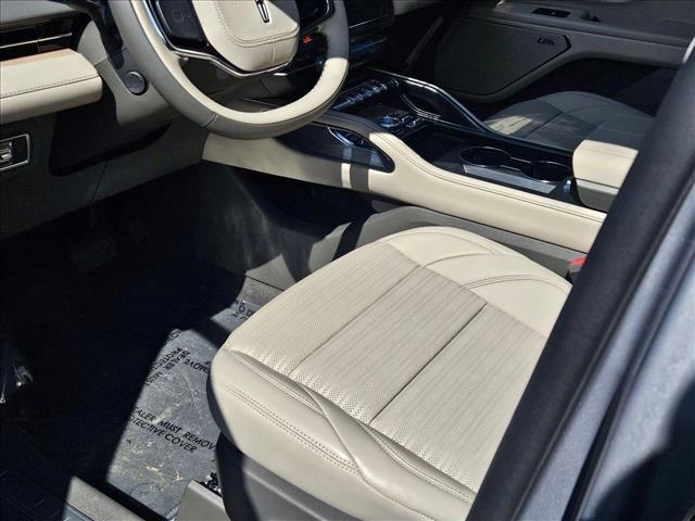new 2025 Lincoln Nautilus car, priced at $64,197