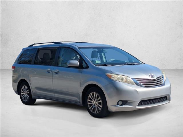 used 2014 Toyota Sienna car, priced at $14,077