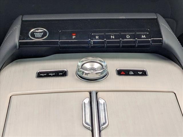 new 2025 Lincoln Navigator car, priced at $105,053