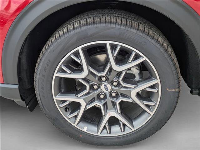 new 2025 Ford Explorer car, priced at $53,537