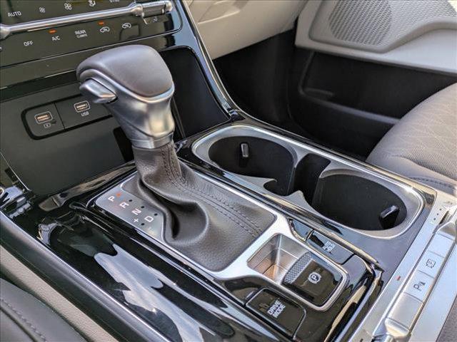 used 2024 Kia Carnival car, priced at $36,911