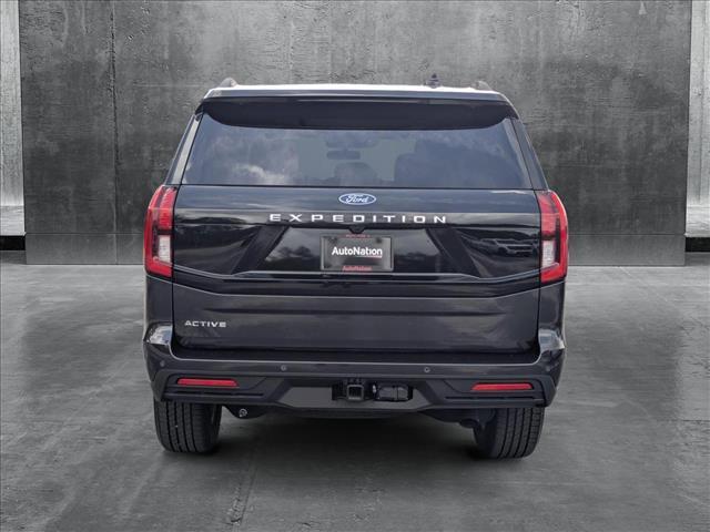 new 2025 Ford Expedition car, priced at $68,705