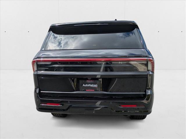 new 2025 Lincoln Navigator car, priced at $106,848