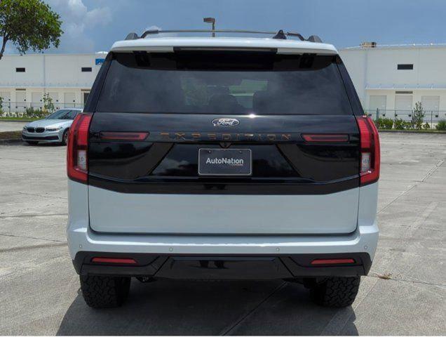 new 2025 Ford Expedition car, priced at $82,969