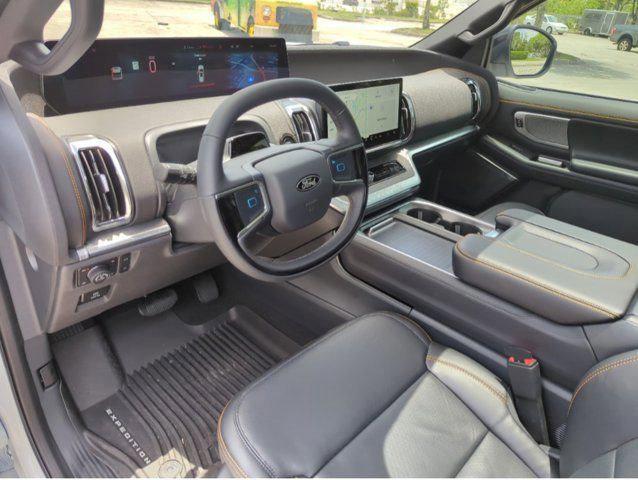 new 2025 Ford Expedition car, priced at $82,969