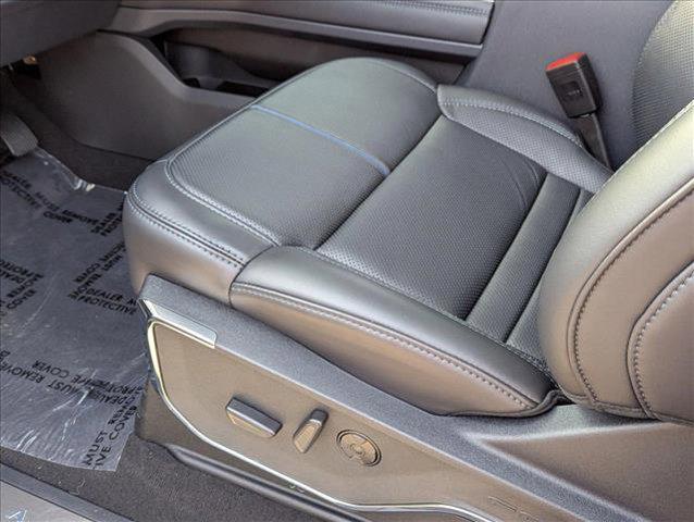 new 2025 Ford F-250 car, priced at $98,305