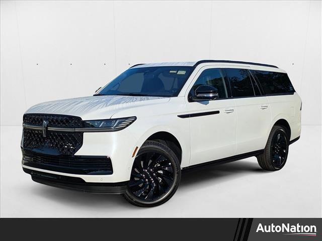 new 2025 Lincoln Navigator car, priced at $107,568