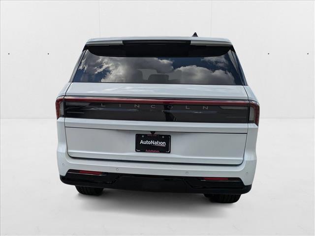 new 2025 Lincoln Navigator car, priced at $120,185