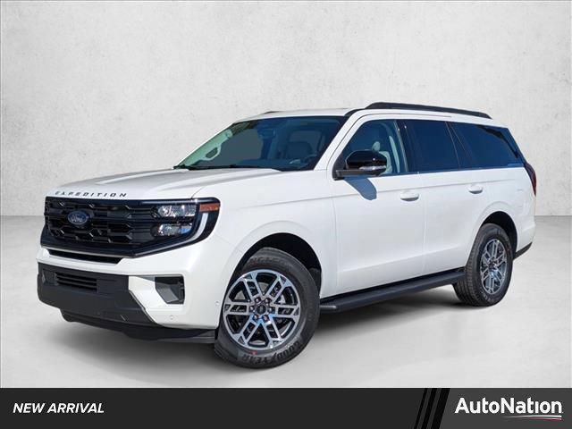 new 2025 Ford Expedition car, priced at $70,412