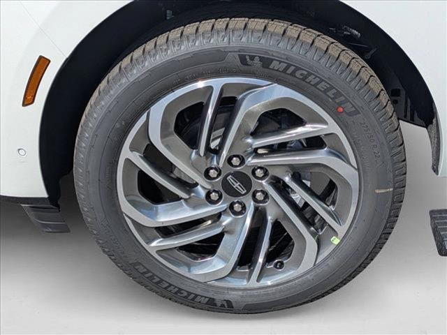 new 2025 Lincoln Navigator car, priced at $102,940