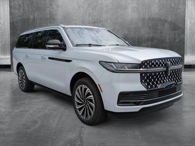 new 2025 Lincoln Navigator car, priced at $122,235