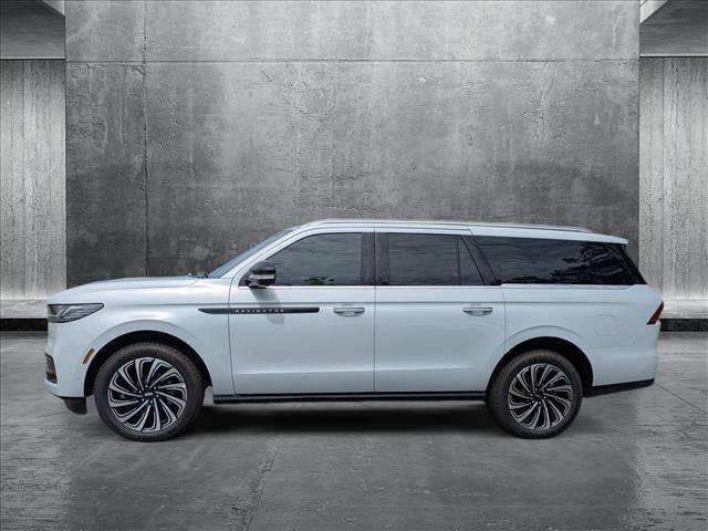 new 2025 Lincoln Navigator car, priced at $122,235
