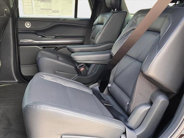new 2025 Lincoln Navigator car, priced at $105,935