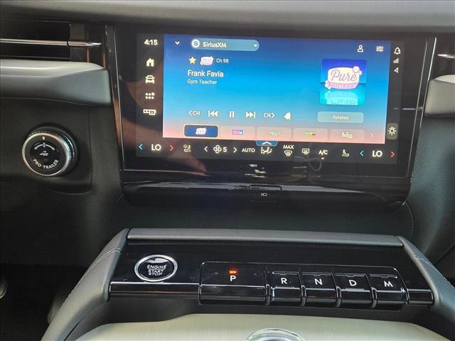new 2025 Lincoln Navigator car, priced at $105,935