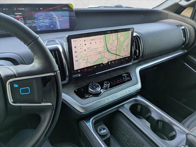 new 2025 Ford Expedition car, priced at $83,717