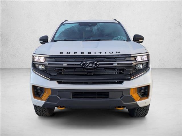 new 2025 Ford Expedition car, priced at $83,717