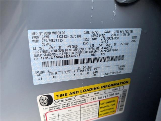 new 2025 Ford Expedition car, priced at $80,336