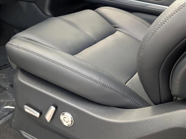 new 2025 Lincoln Navigator car, priced at $101,928