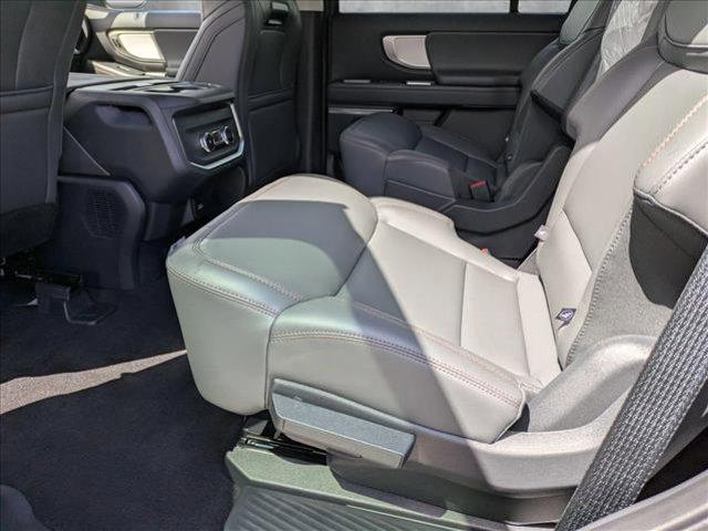 new 2025 Ford Expedition car, priced at $67,755
