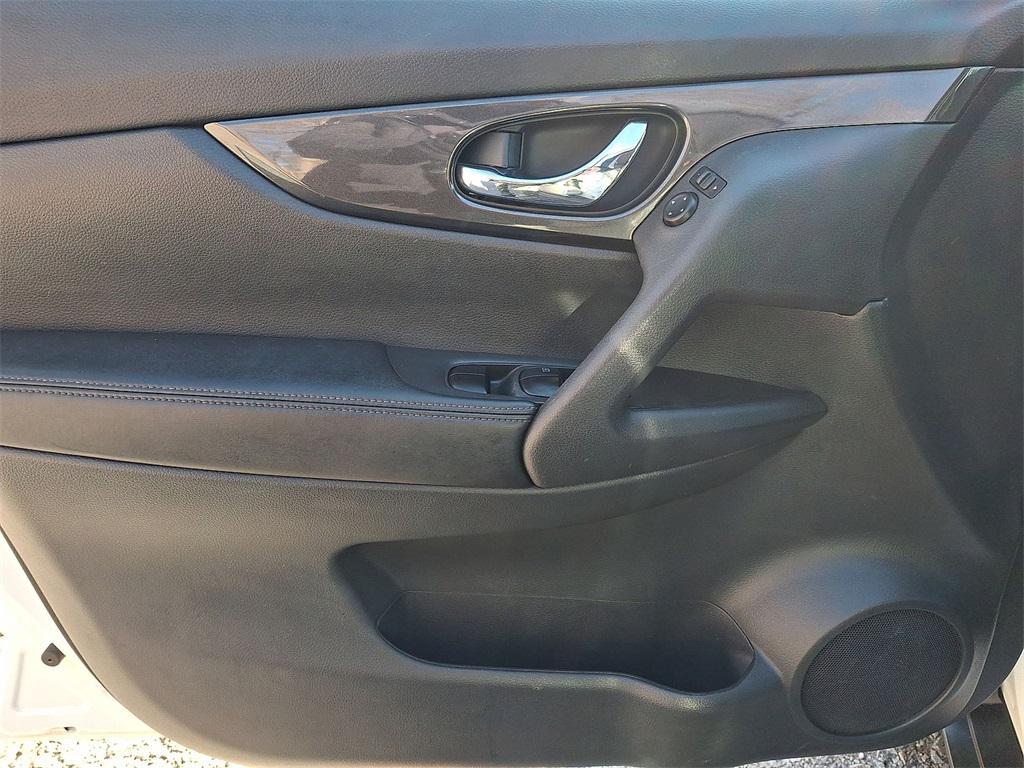 used 2018 Nissan Rogue car, priced at $13,500