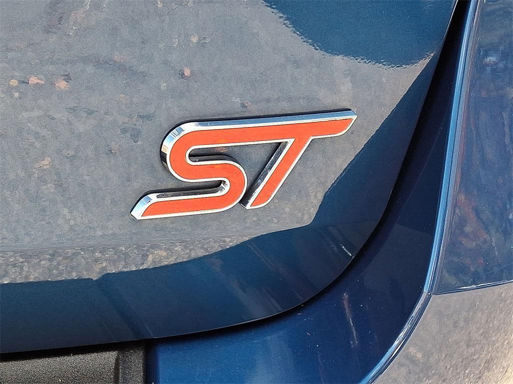 used 2020 Ford Explorer car, priced at $28,000