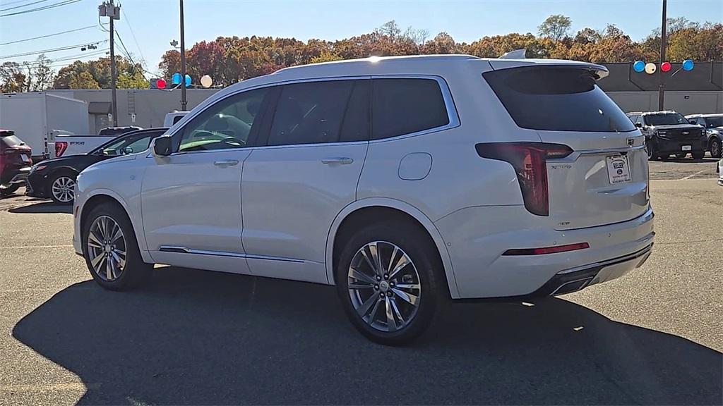 used 2024 Cadillac XT6 car, priced at $43,000