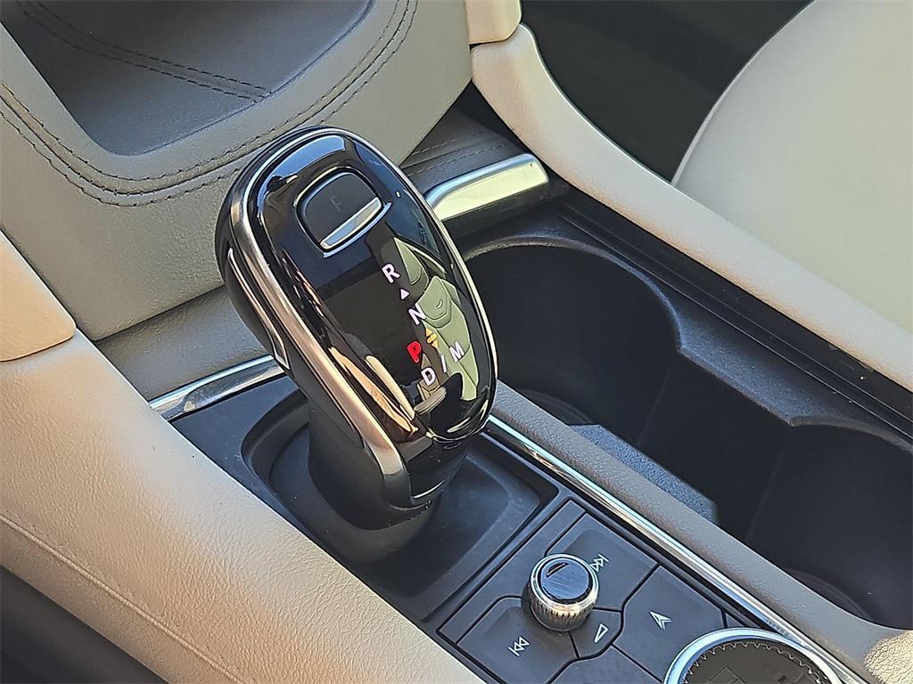 used 2024 Cadillac XT6 car, priced at $43,000