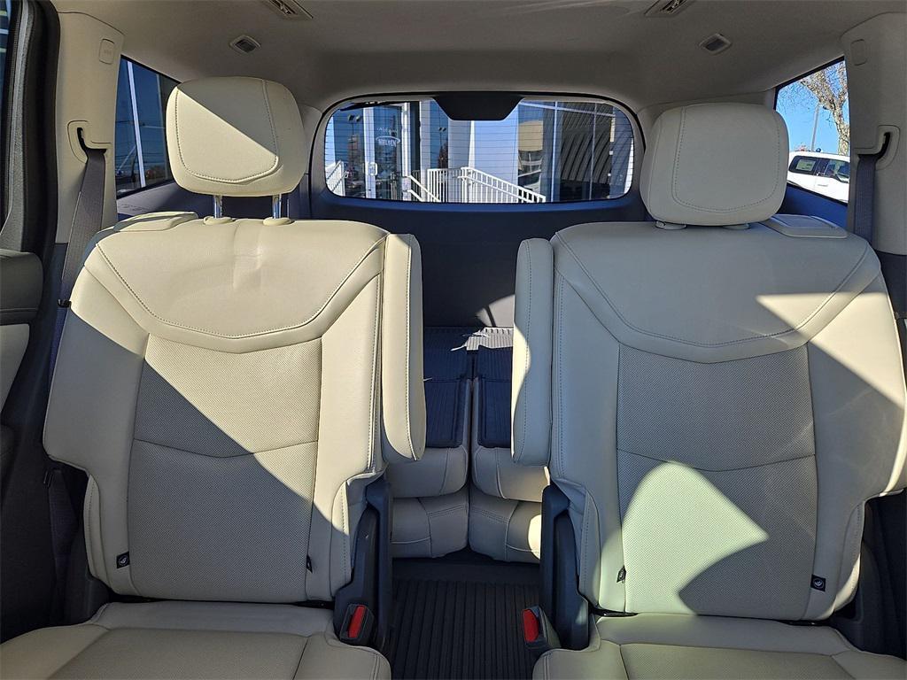 used 2024 Cadillac XT6 car, priced at $43,000