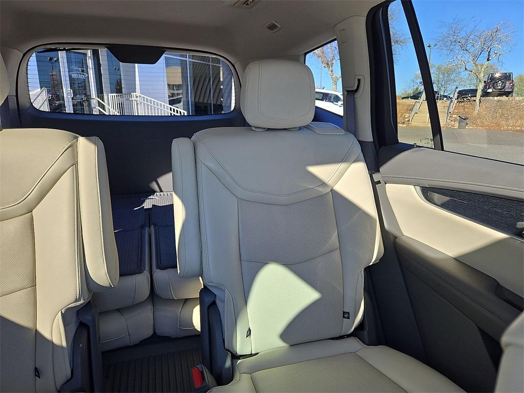 used 2024 Cadillac XT6 car, priced at $43,000