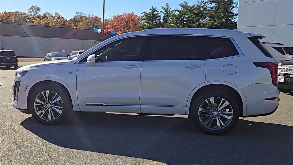 used 2024 Cadillac XT6 car, priced at $43,000