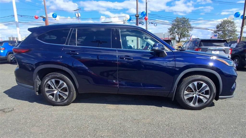 used 2021 Toyota Highlander car, priced at $30,000