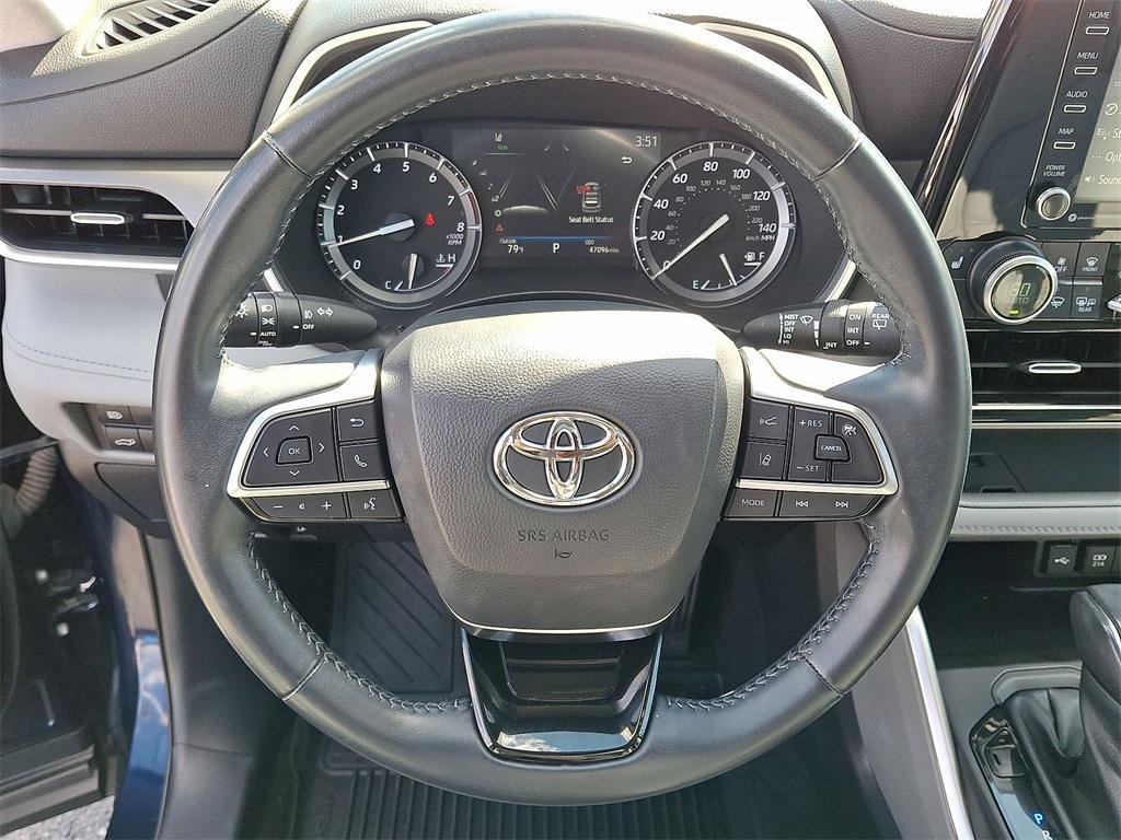 used 2021 Toyota Highlander car, priced at $30,000