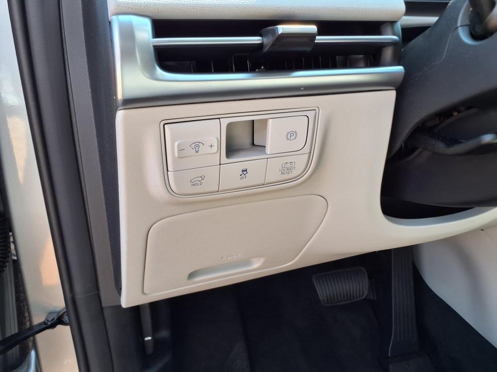 used 2025 Hyundai TUCSON Hybrid car, priced at $32,871