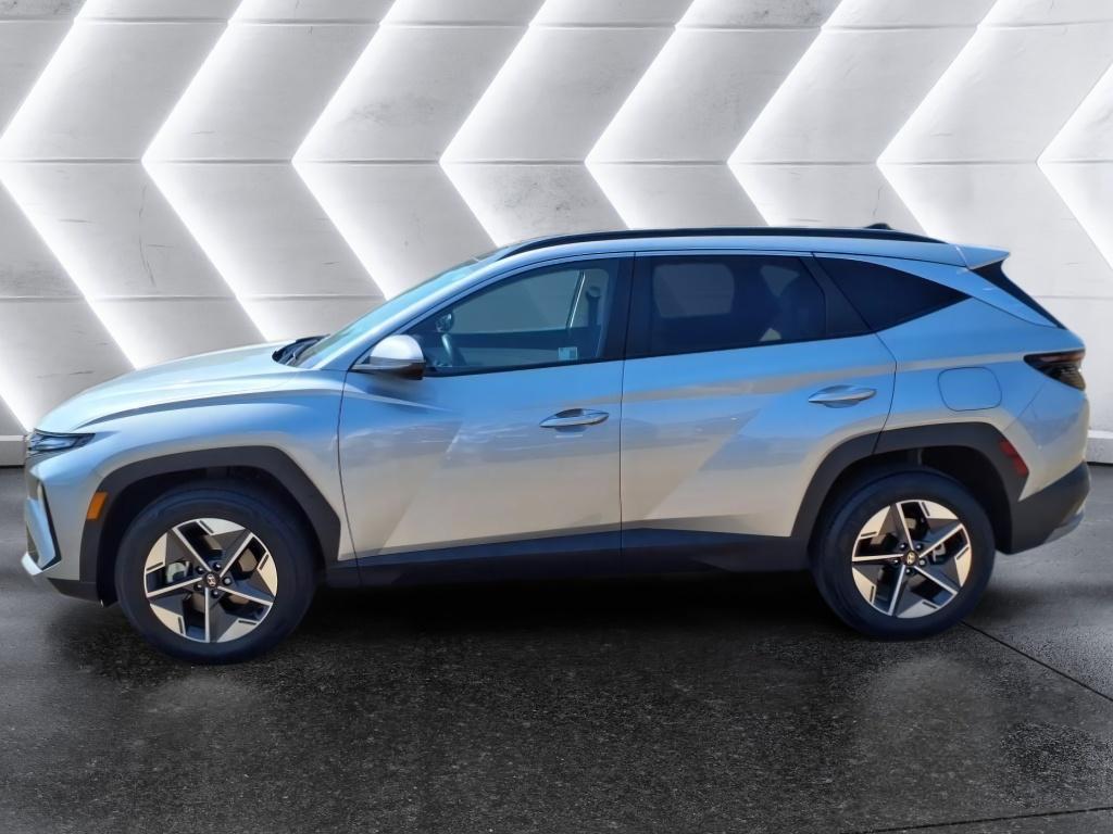 used 2025 Hyundai TUCSON Hybrid car, priced at $35,800