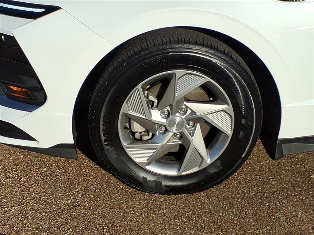 new 2025 Hyundai Sonata car, priced at $27,257