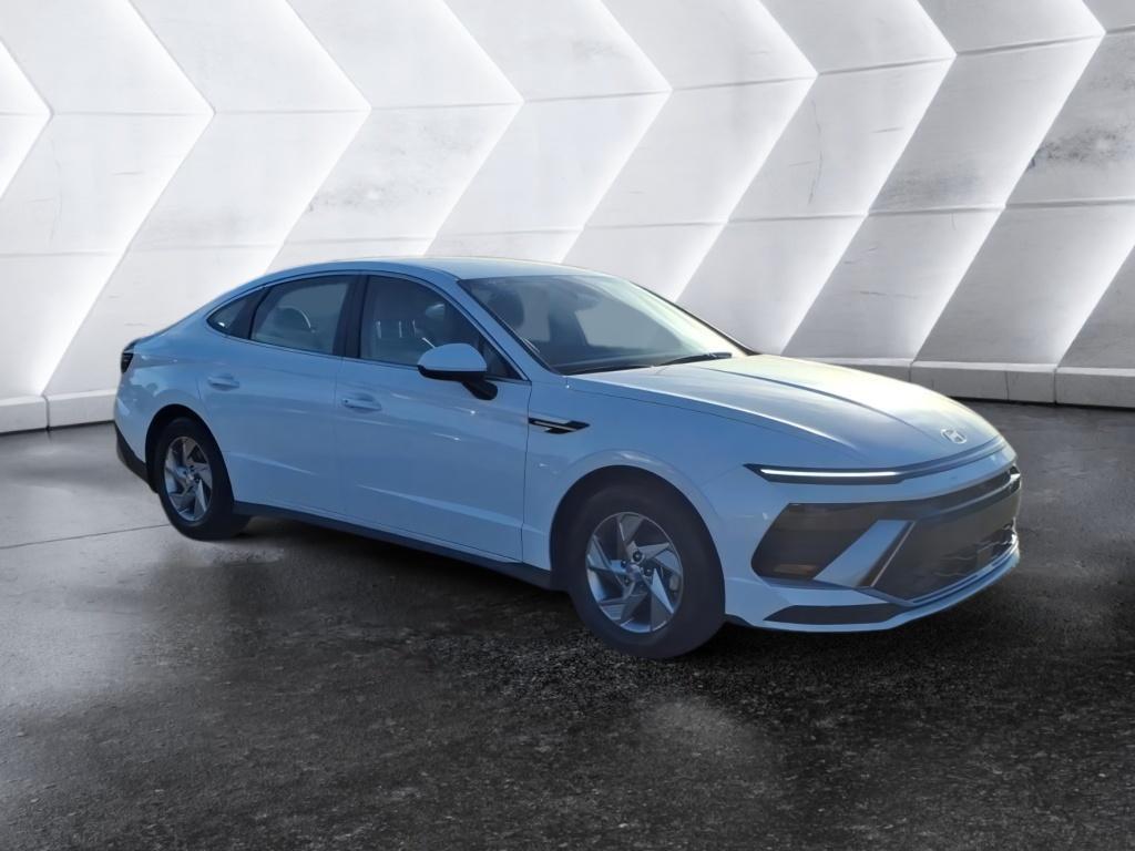 new 2025 Hyundai Sonata car, priced at $27,257