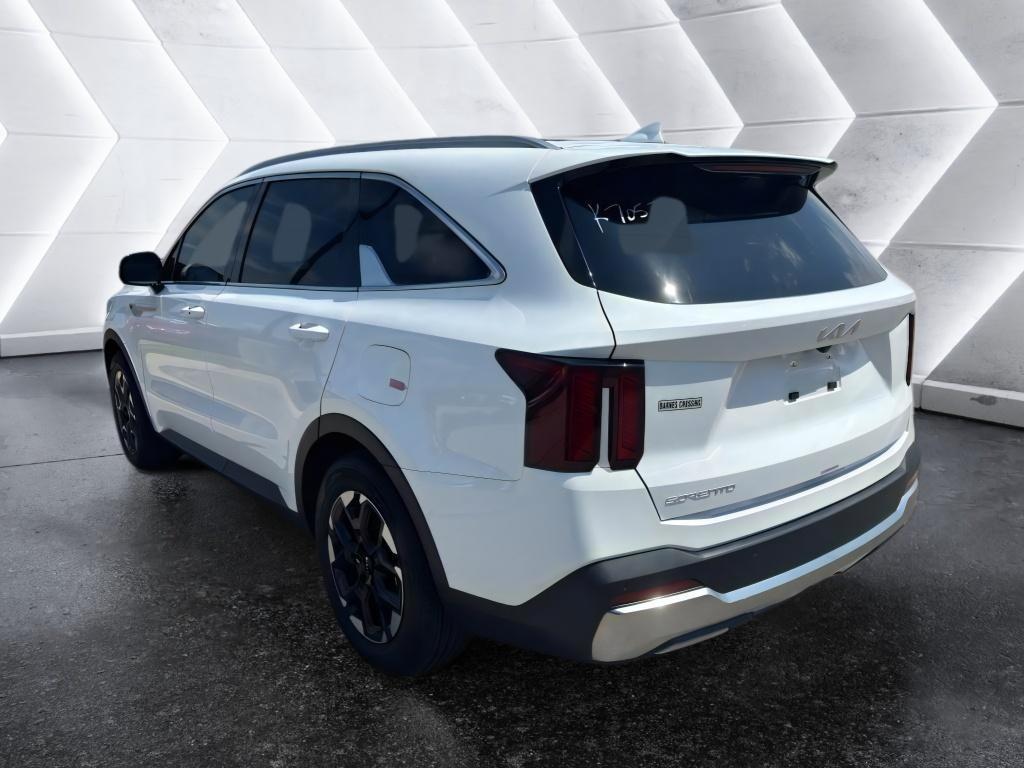 used 2025 Kia Sorento car, priced at $31,988