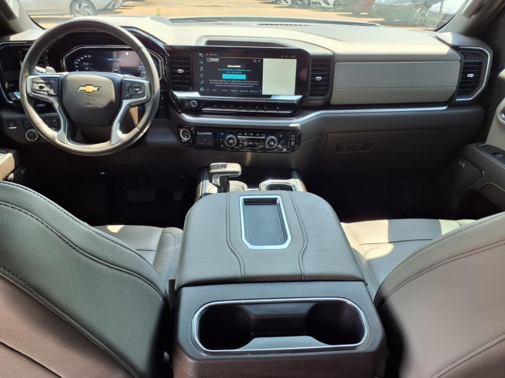 used 2022 Chevrolet Silverado 1500 car, priced at $44,589