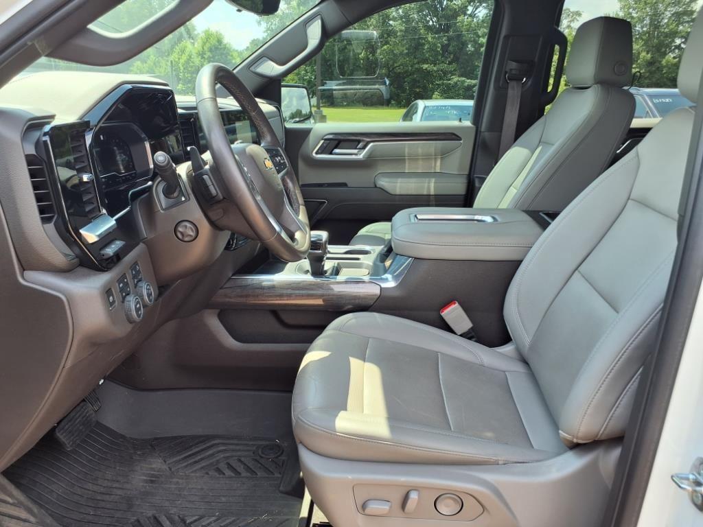 used 2022 Chevrolet Silverado 1500 car, priced at $44,589